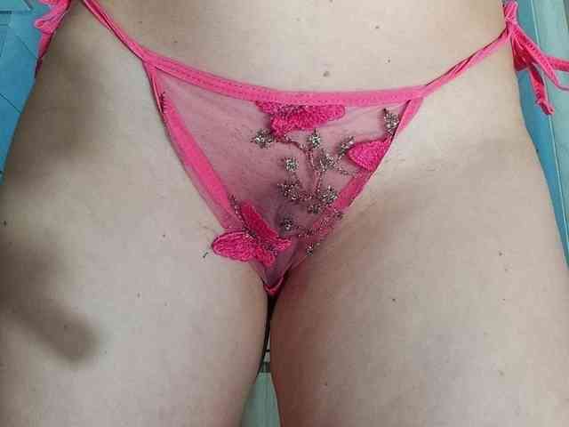 Horny1mommy webcam