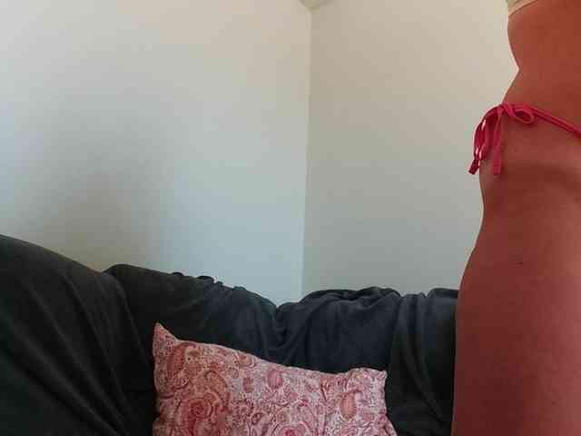 Horny1mommy webcam