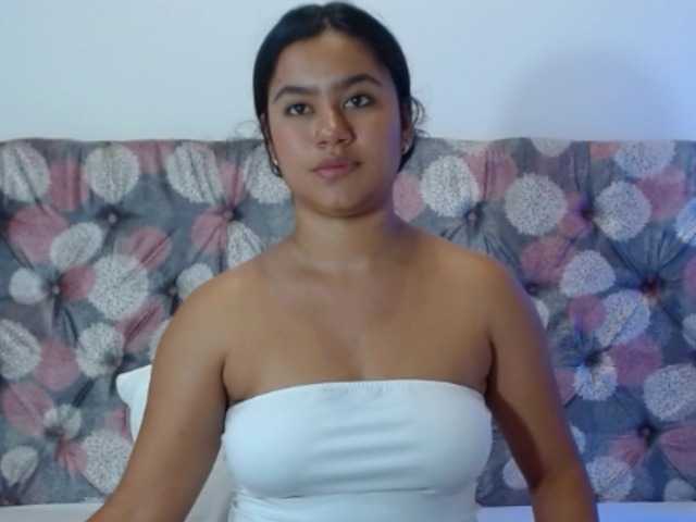 NoiraVale live cam on BongaCams