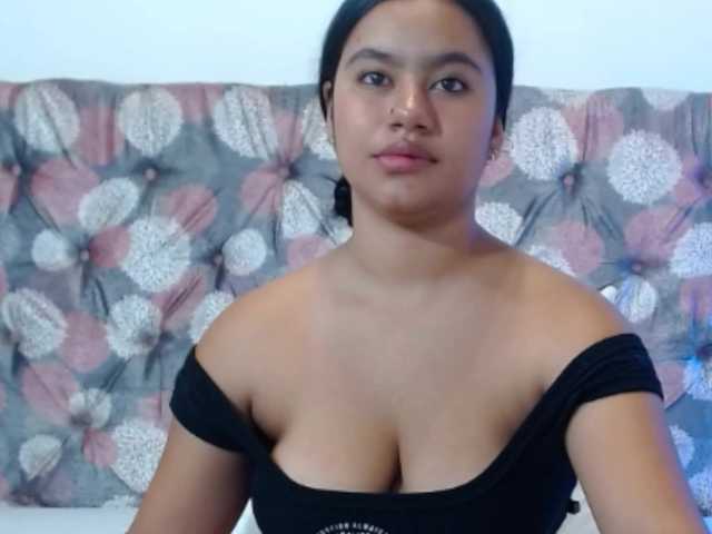 NoiraVale live cam on BongaCams