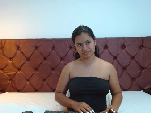 NoiraVale live cam on BongaCams