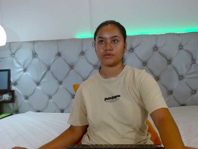 NoiraVale live cam on BongaCams