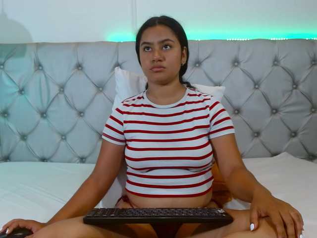 NoiraVale live cam on BongaCams