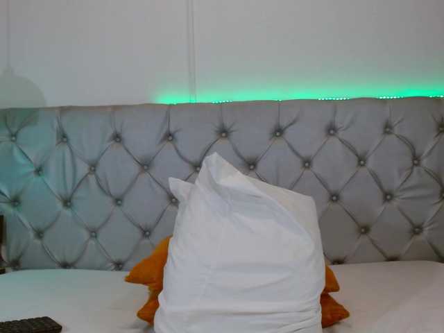 NoiraVale live cam on BongaCams