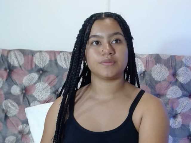 NoiraVale live cam on BongaCams