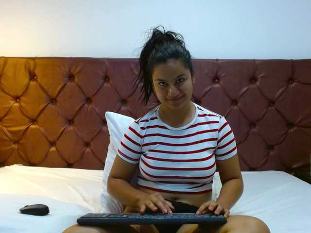 NoiraVale live cam on BongaCams
