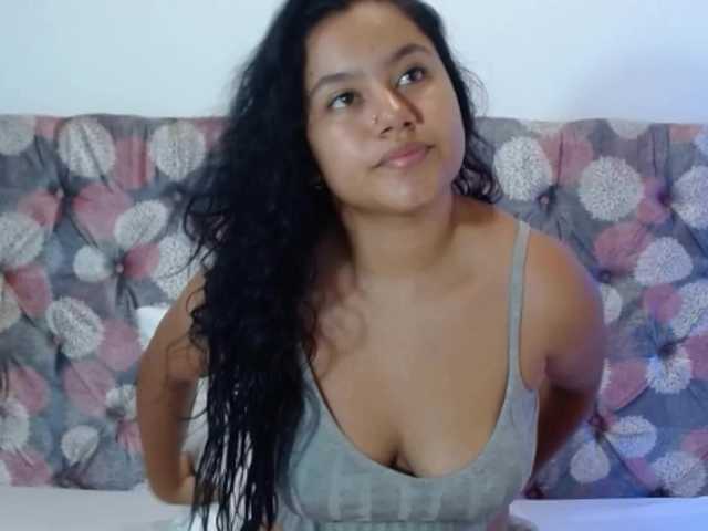 NoiraVale live cam on BongaCams