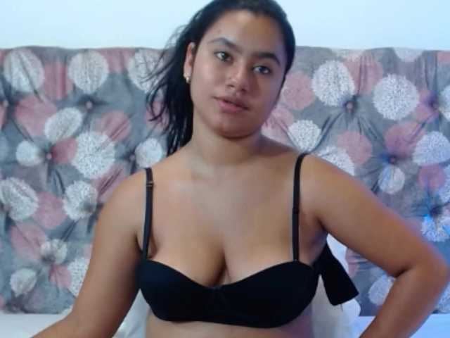 NoiraVale live cam on BongaCams