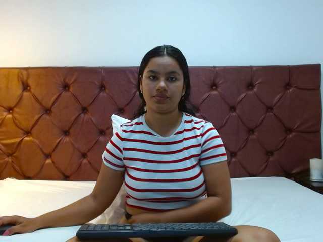 NoiraVale live cam on BongaCams