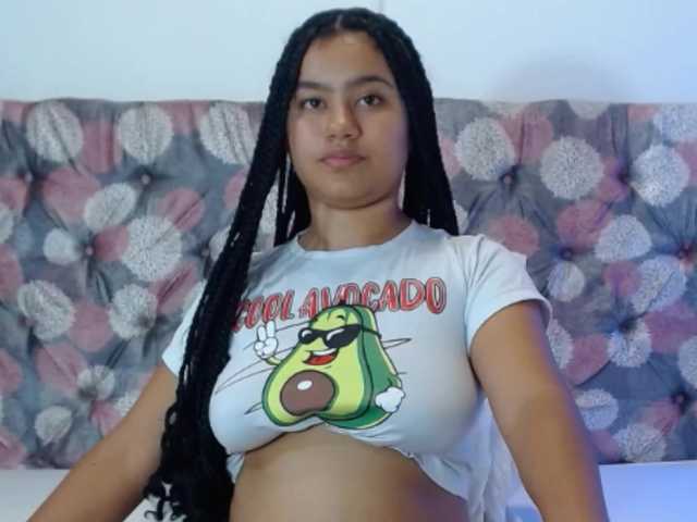 NoiraVale live cam on BongaCams