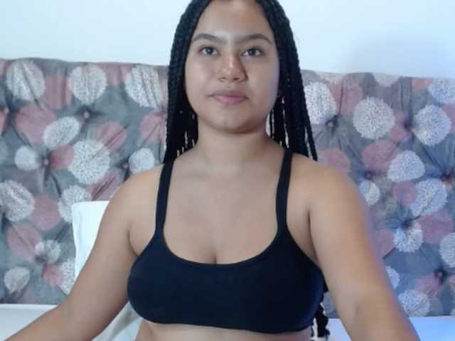 NoiraVale live cam on BongaCams