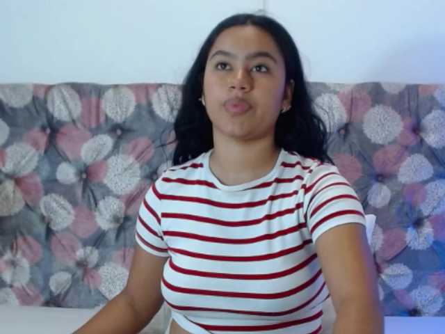 NoiraVale live cam on BongaCams