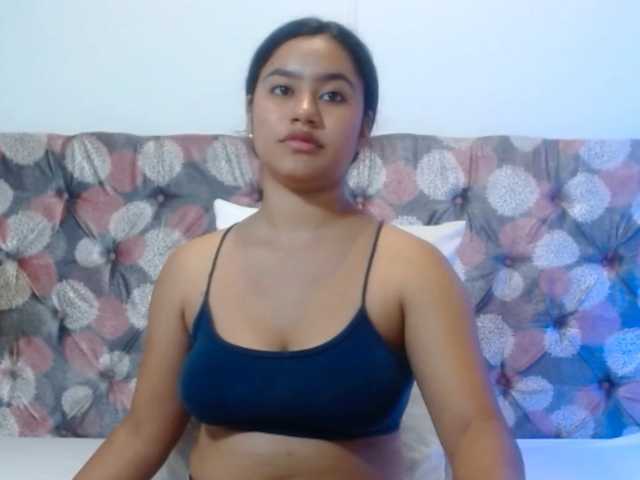NoiraVale live cam on BongaCams
