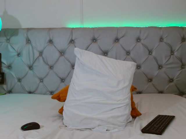 NoiraVale live cam on BongaCams