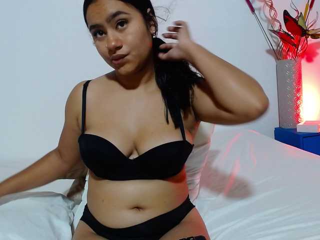 NoiraVale live cam on BongaCams