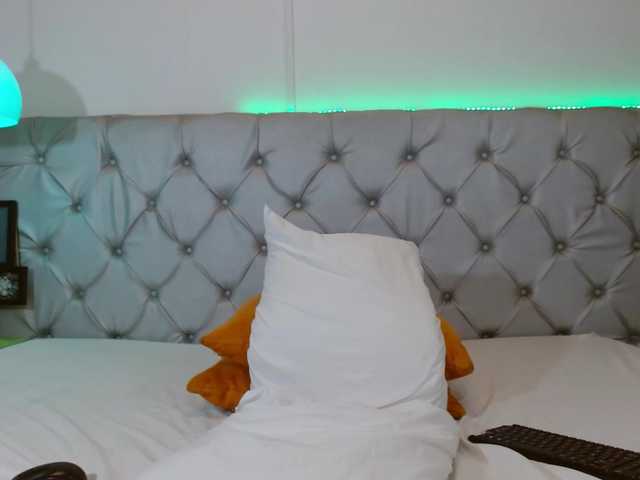 NoiraVale live cam on BongaCams