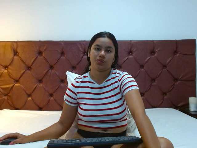 NoiraVale live cam on BongaCams