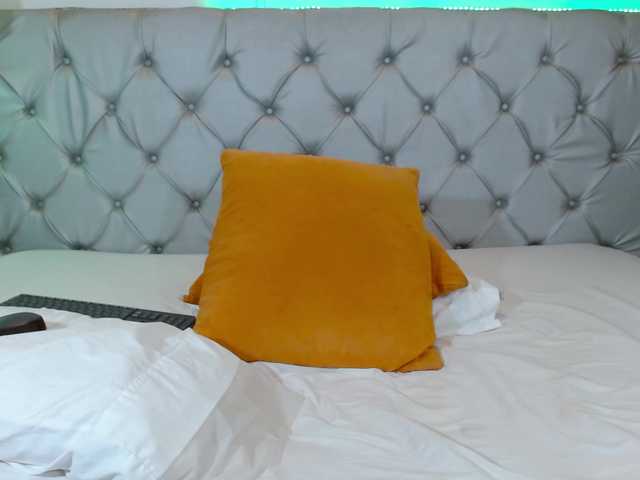 NoiraVale live cam on BongaCams
