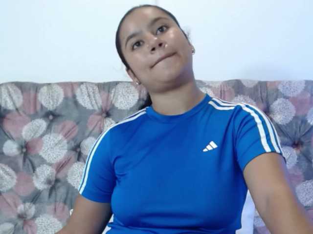 NoiraVale live cam on BongaCams