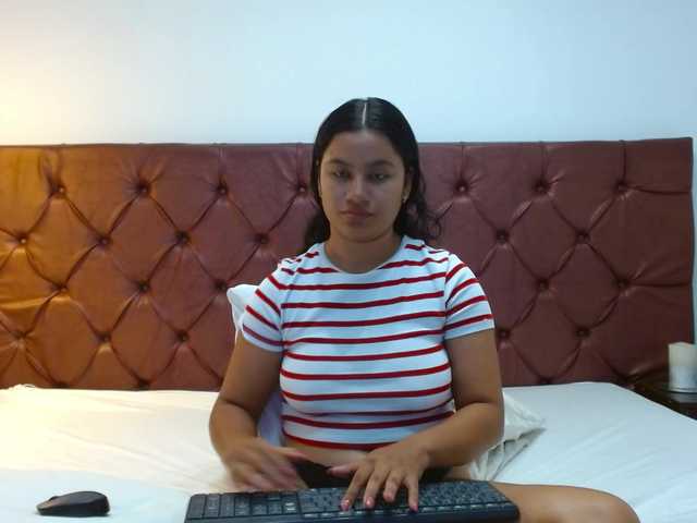 NoiraVale live cam on BongaCams