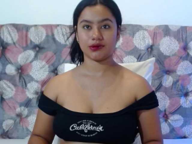 NoiraVale live cam on BongaCams
