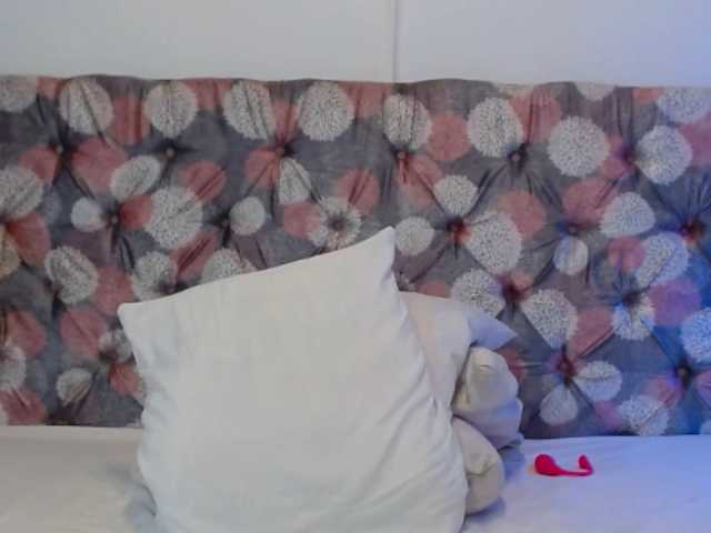 NoiraVale live cam on BongaCams