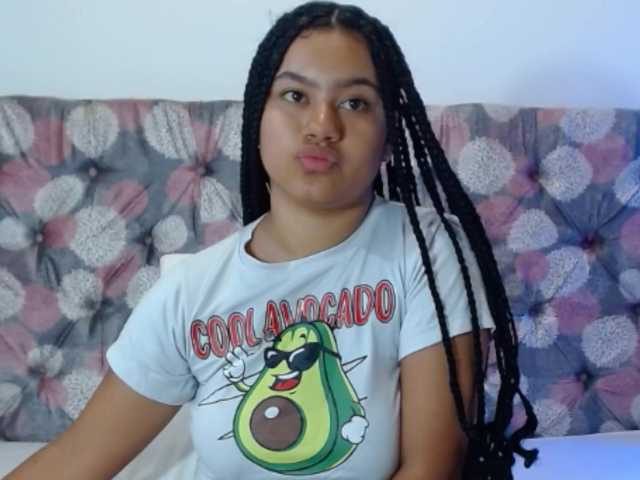 NoiraVale live cam on BongaCams