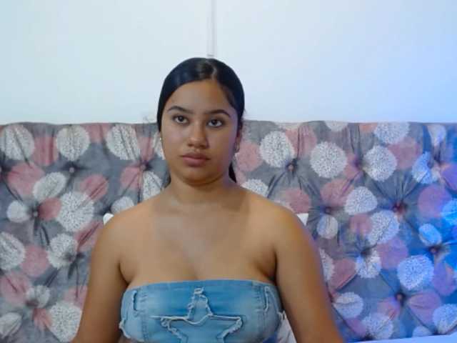 NoiraVale live cam on BongaCams