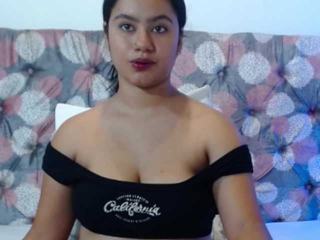 NoiraVale live cam on BongaCams