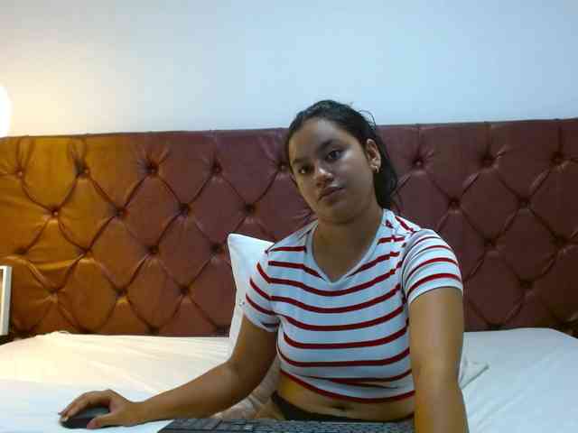 NoiraVale Live Webcam on BongaCams