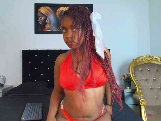LilyBrowwn webcam