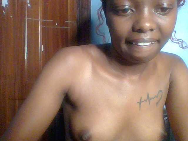 Fun-gal live cam on BongaCams