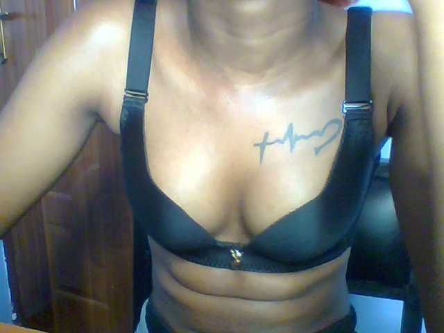 Fun-gal live cam on BongaCams
