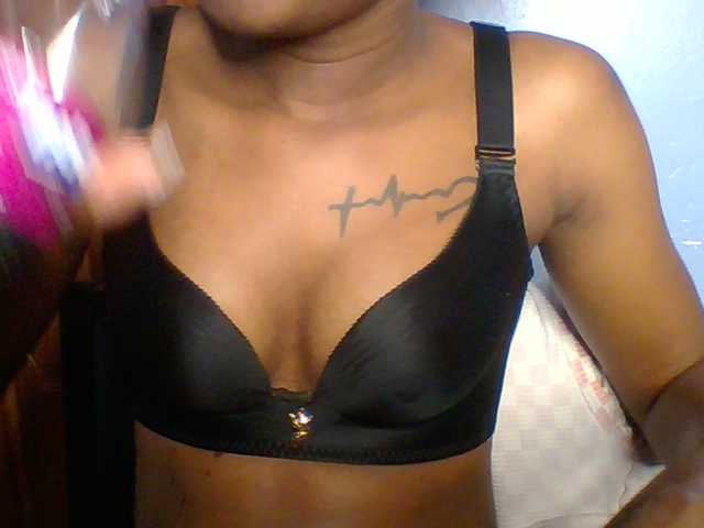 Fun-gal live cam on BongaCams