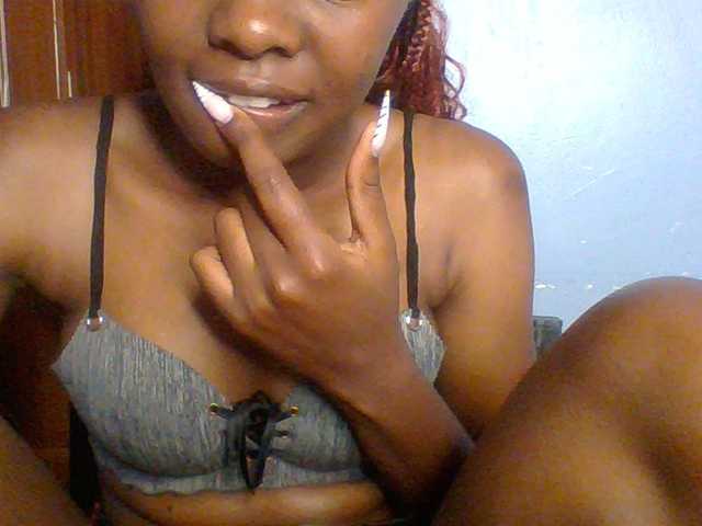 Fun-gal live cam on BongaCams