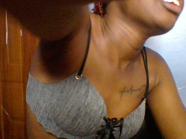 Fun-gal live cam on BongaCams