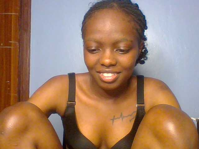 Fun-gal live cam on BongaCams