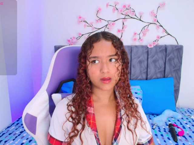 Sophieevelve live cam on BongaCams