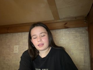RiaLowelyt Porn Show