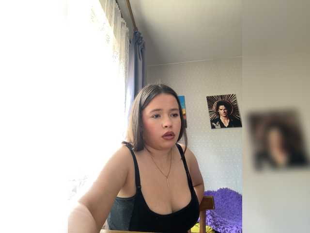 RiaLowelyt live cam on BongaCams