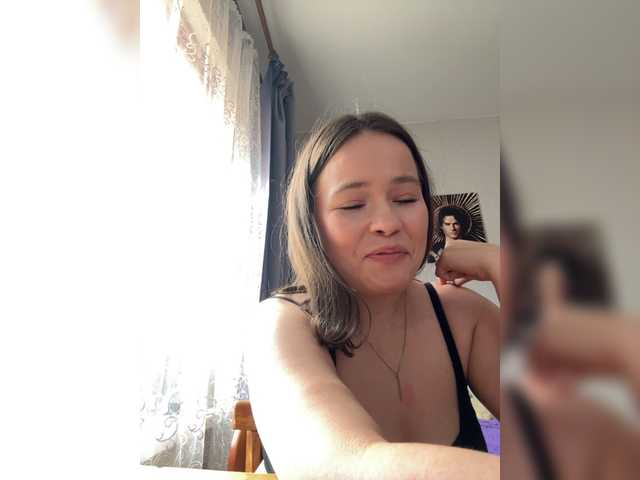 RiaLowelyt live cam on BongaCams