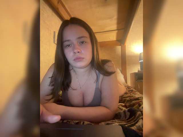 RiaLowelyt live cam on BongaCams