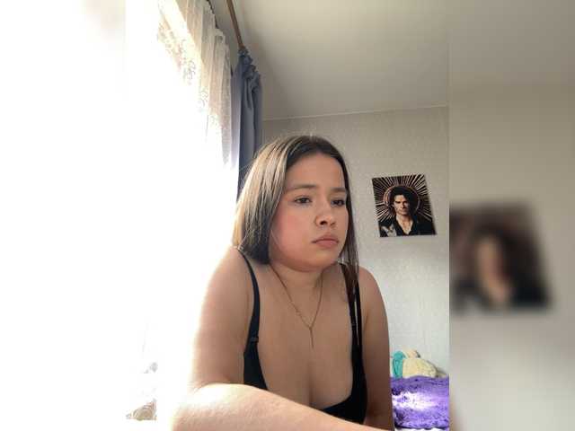 RiaLowelyt live cam on BongaCams
