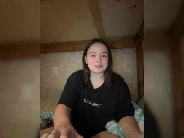 RiaLowelyt webcam
