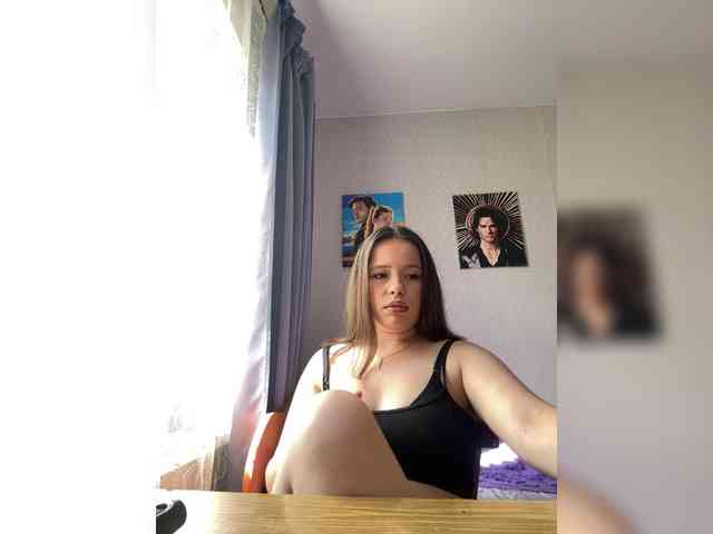 RiaLowelyt Live Webcam on BongaCams