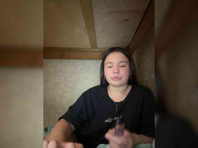 RiaLowelyt webcam