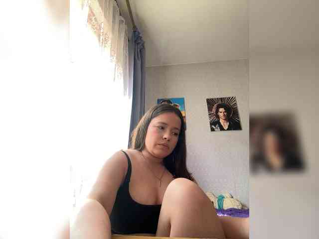 RiaLowelyt webcam