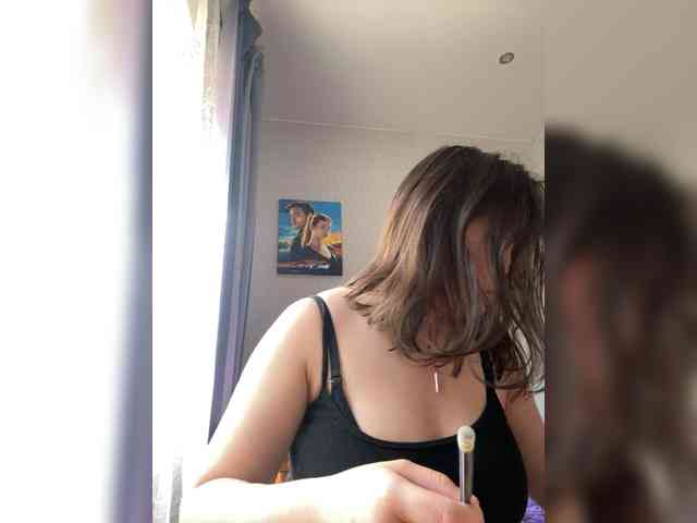 RiaLowelyt webcam