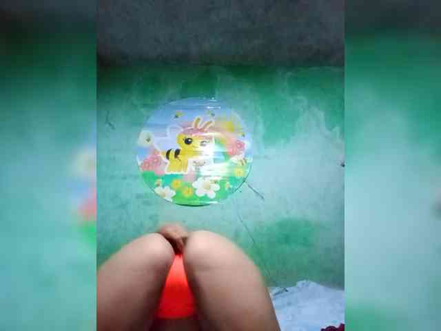 QueenVixen webcam