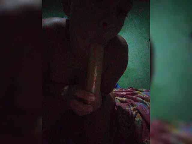 Modelo: QueenVixen